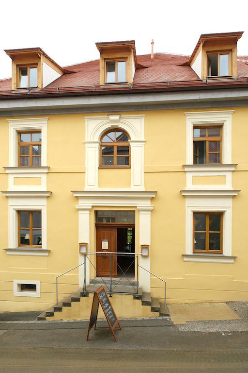 Hotel "Alter Pfarrhof" Nabburg Exterior photo